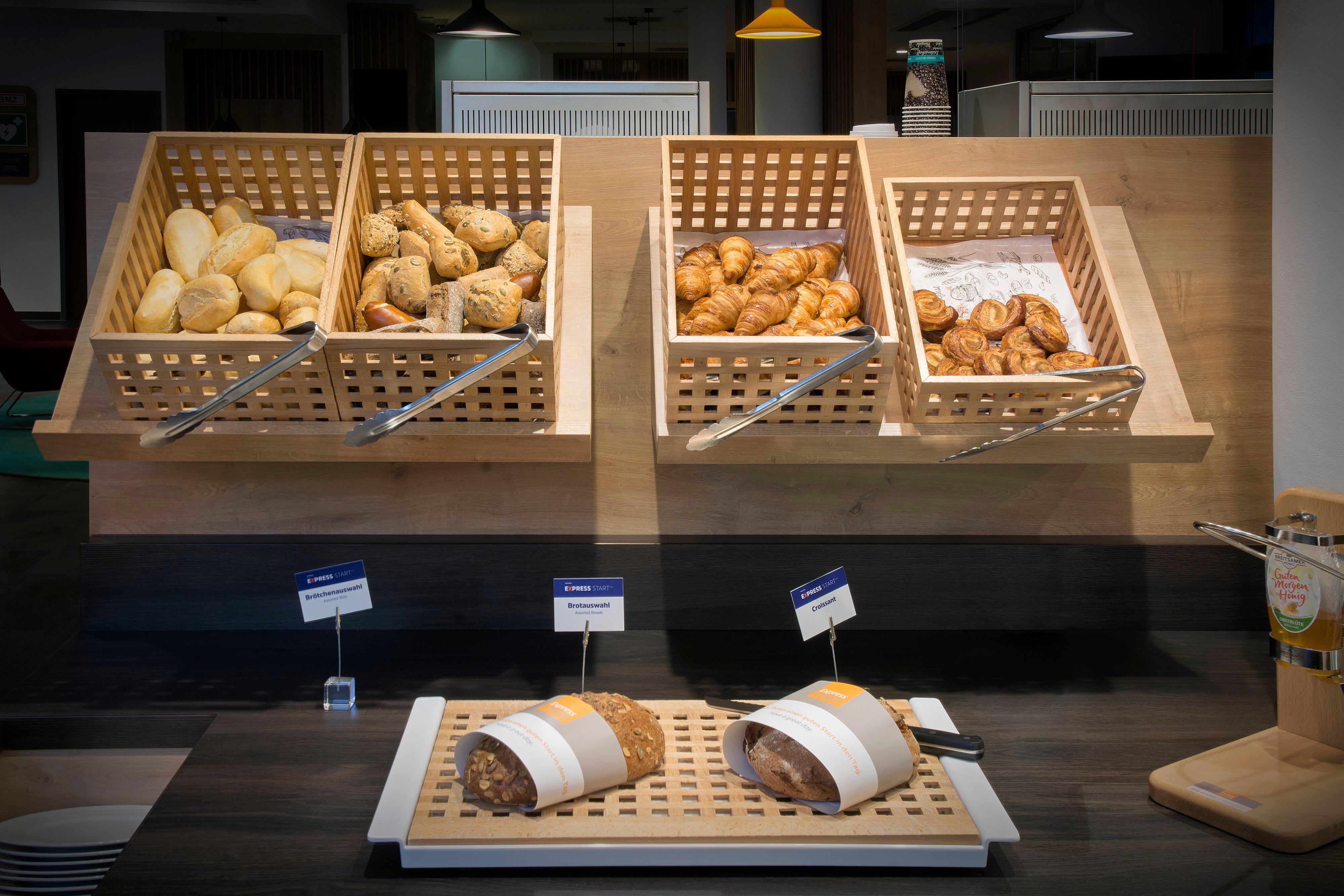 Holiday Inn Express Baden-Baden By Ihg Exterior photo