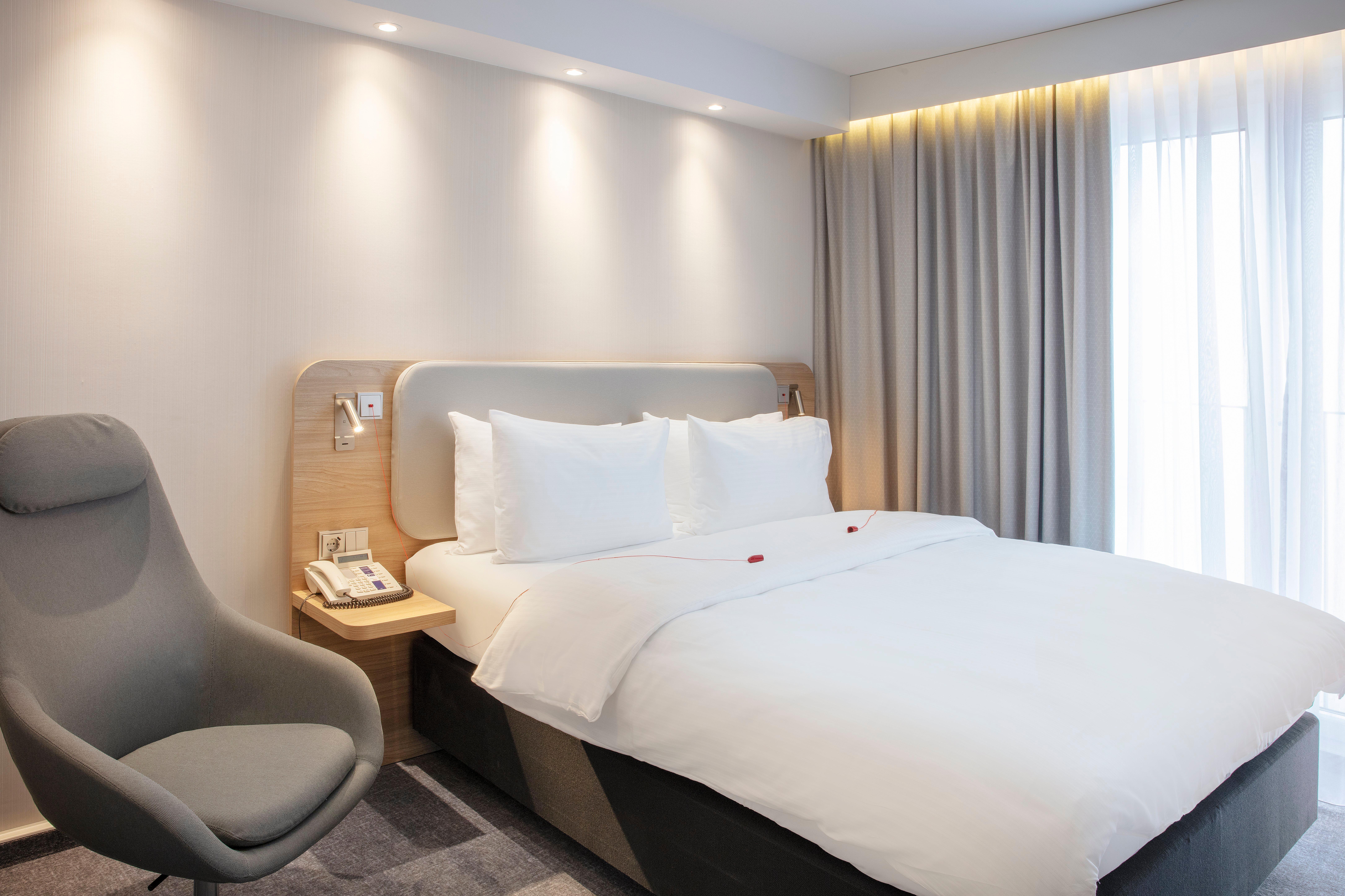 Holiday Inn Express Baden-Baden By Ihg Exterior photo